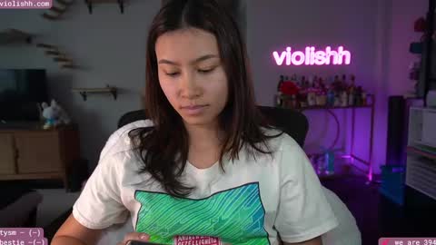 follow me on twitter violishh and ig violishh  online show from 02.15.25