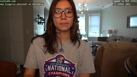 follow me on twitter violishh and ig violishh  online show from 02.20.25