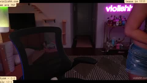 follow me on twitter violishh and ig violishh  online show from 09.13.25