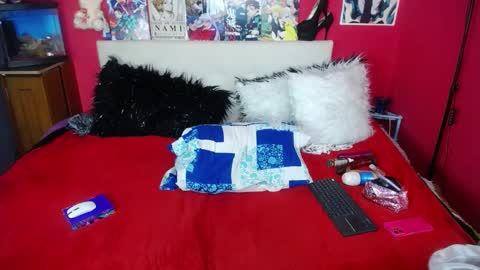 Snapshot of violl3t_fox chatting on 01.07.25 Isabella online show from 01.07.25