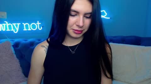 Snapshot of viollinalv chatting on 01.17.25 viollinalv online show from 01.17.25