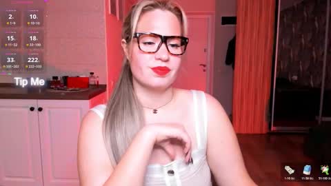  VelvettTime  online show from 10.18.25