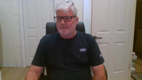 viper654321 online show from 04.15.26