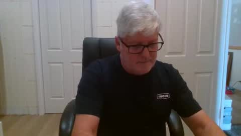 Snapshot of viper654321 chatting on 04.22.26 viper654321 online show from 04.22.26