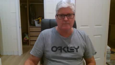 Snapshot of viper654321 chatting on 04.27.26 viper654321 online show from 04.27.26