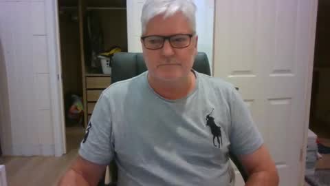 Snapshot of viper654321 chatting on 05.10.26 viper654321 online show from 05.10.26