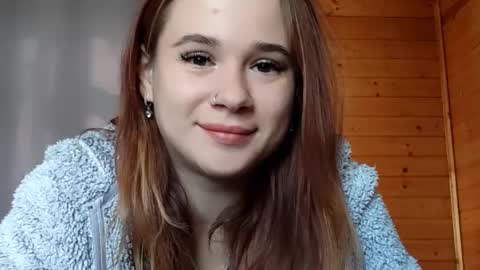 Snapshot of virgiehackney chatting on 10.04.25 Mia online show from 10.04.25