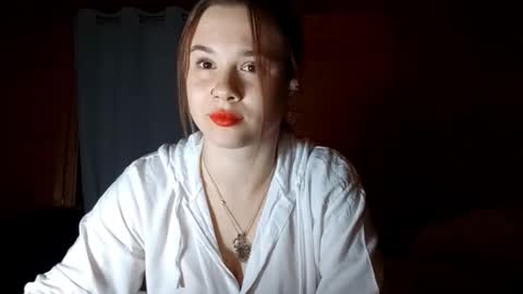 Snapshot of virgiehackney chatting on 10.07.25 Mia online show from 10.07.25