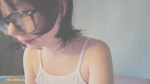  Lily  online show from 09.11.25