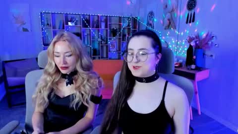 Snapshot of virtualvoyant chatting on 09.11.25 your love online show from 09.11.25