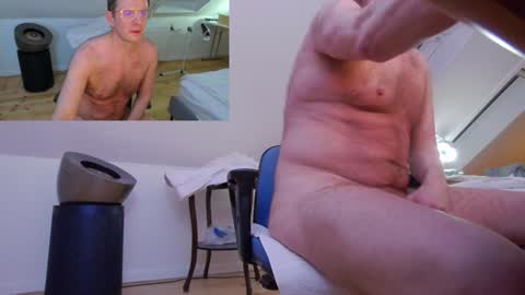 viahuer7 online show from 12.22.24