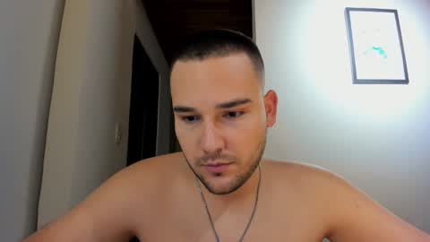 Vito Ferrer online show from 01.14.25