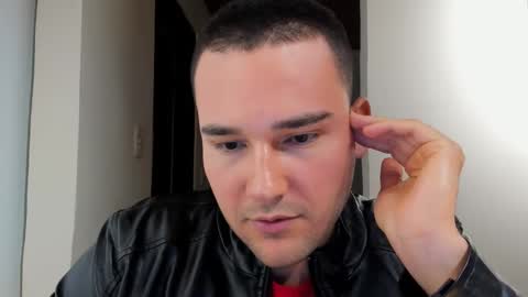 Vito Ferrer online show from 01.22.25