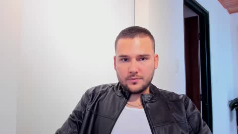 Vito Ferrer online show from 03.11.25