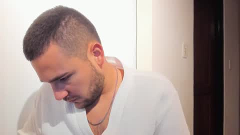 Vito Ferrer online show from 03.12.25