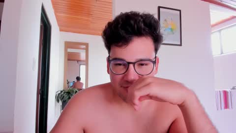 Vito Ferrer online show from 09.10.25