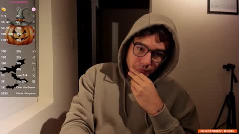 Vito Ferrer online show from 10.12.25