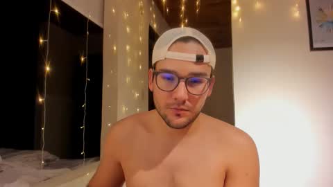 Vito Ferrer online show from 11.26.25