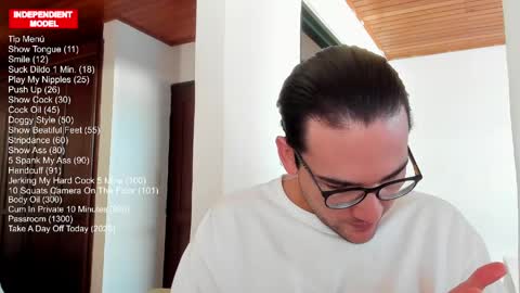 Snapshot of vito_ferrero chatting on 04.22.26 Vito Ferrer online show from 04.22.26