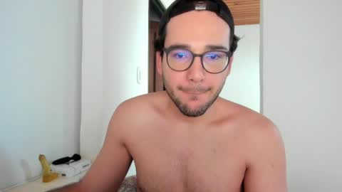 Snapshot of vito_ferrero chatting on 05.06.26 Vito Ferrer online show from 05.06.26