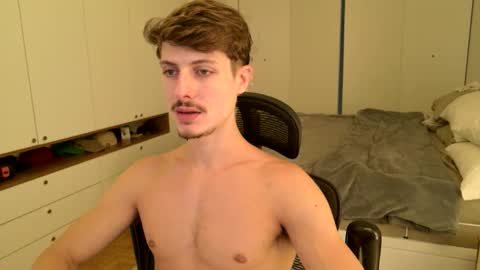 Snapshot of vitoraugustoxxx chatting on 04.27.26 vitoraugustoxxx online show from 04.27.26