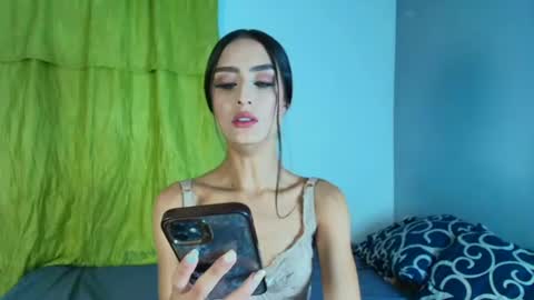 Snapshot of vitoriia_ chatting on 06.18.26 vitoriia_ online show from 06.18.26