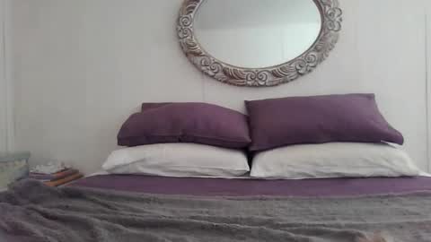 vivian online show from 12.13.24