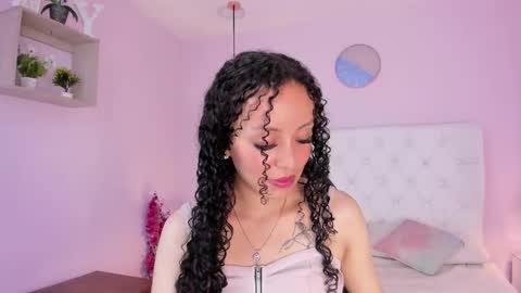 Vivi online show from 12.22.25