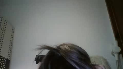 Snapshot of vivian80 chatting on 10.16.25 vivian online show from 10.16.25