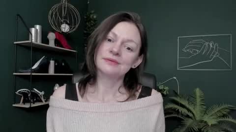 Vivian online show from 02.04.26