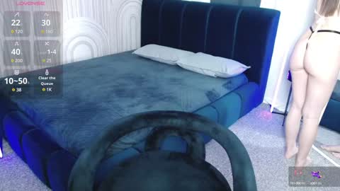 Vivian Evans online show from 01.31.25