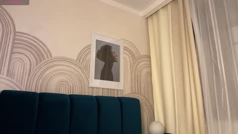 Vivian Evans online show from 02.11.26