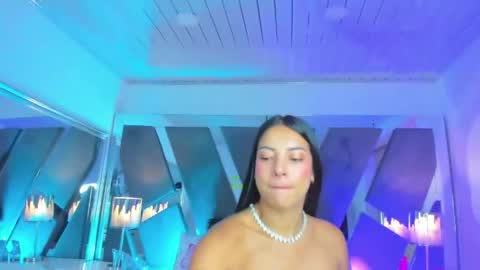 Snapshot of vivian_monroe chatting on 04.08.26 Vivian Monroe online show from 04.08.26