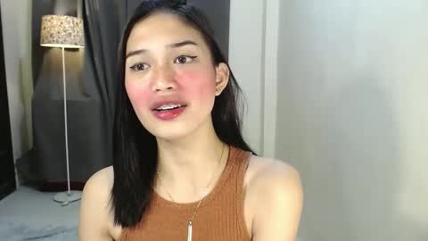 Snapshot of vivian_roberts chatting on 12.18.24 Vivian online show from 12.18.24