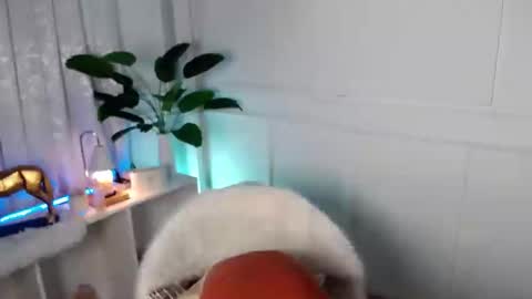 Snapshot of vivian_roberts chatting on 01.25.25 Vivian online show from 01.25.25