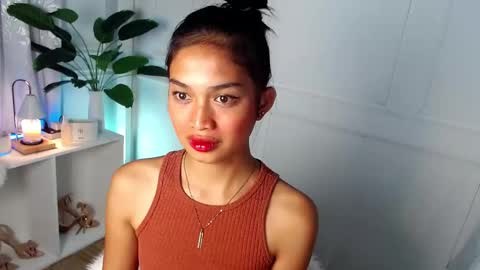 Snapshot of vivian_roberts chatting on 01.29.25 Vivian online show from 01.29.25