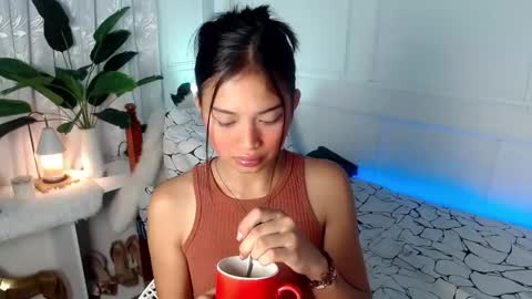 Snapshot of vivian_roberts chatting on 02.03.25 Vivian online show from 02.03.25