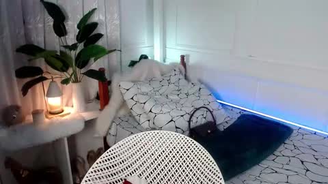 Snapshot of vivian_roberts chatting on 02.05.25 Vivian online show from 02.05.25