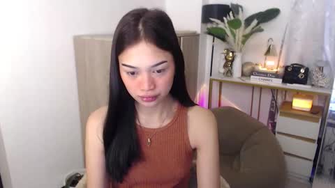 Snapshot of vivian_roberts chatting on 09.23.25 Vivian online show from 09.23.25