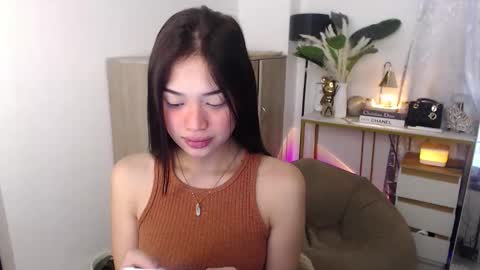 Snapshot of vivian_roberts chatting on 09.24.25 Vivian online show from 09.24.25