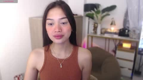 Snapshot of vivian_roberts chatting on 10.07.25 Vivian online show from 10.07.25