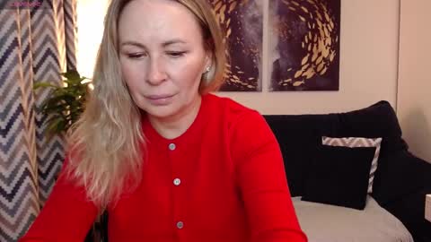 Vivian online show from 09.17.25