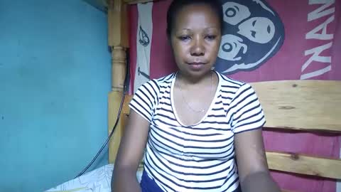 Snapshot of viviane0812 chatting on 02.26.25 viviane0812 online show from 02.26.25