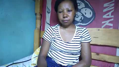 Snapshot of viviane0812 chatting on 02.27.25 viviane0812 online show from 02.27.25