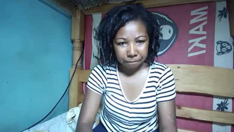 Snapshot of viviane0812 chatting on 03.04.25 viviane0812 online show from 03.04.25