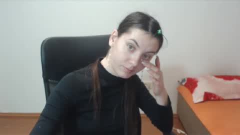 Vivian Gray online show from 12.08.24