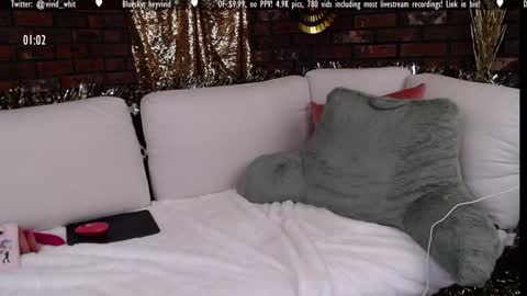 Whitney online show from 01.07.25