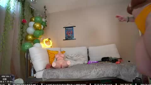 Whitney online show from 04.07.26