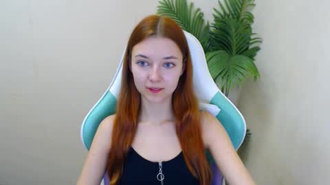 Vivien online show from 01.10.25