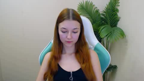 Vivien online show from 02.12.25